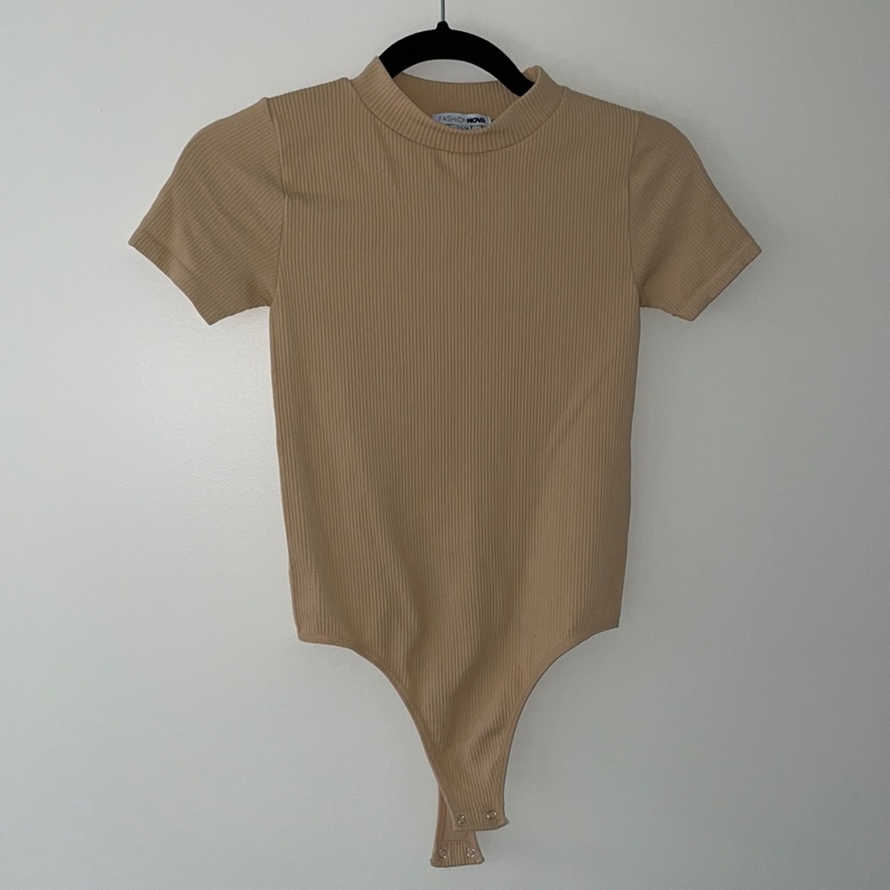 Fashion Nova Ribbed Bodysuit S/M